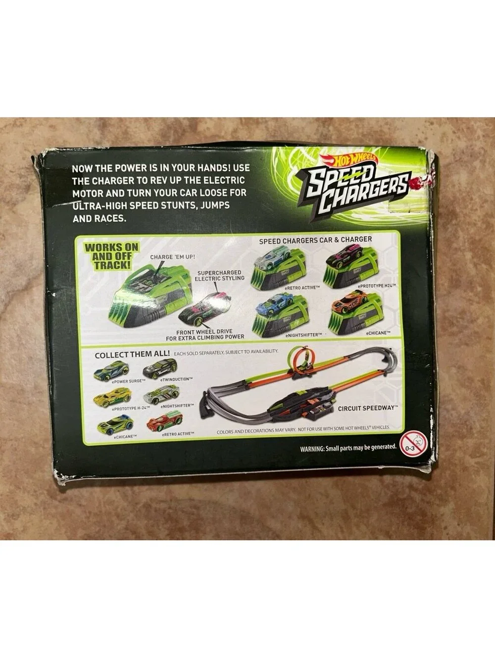 Hot Wheels Speed Chargers ePrototype H-24 Car & Charger New Sealed Damaged Box